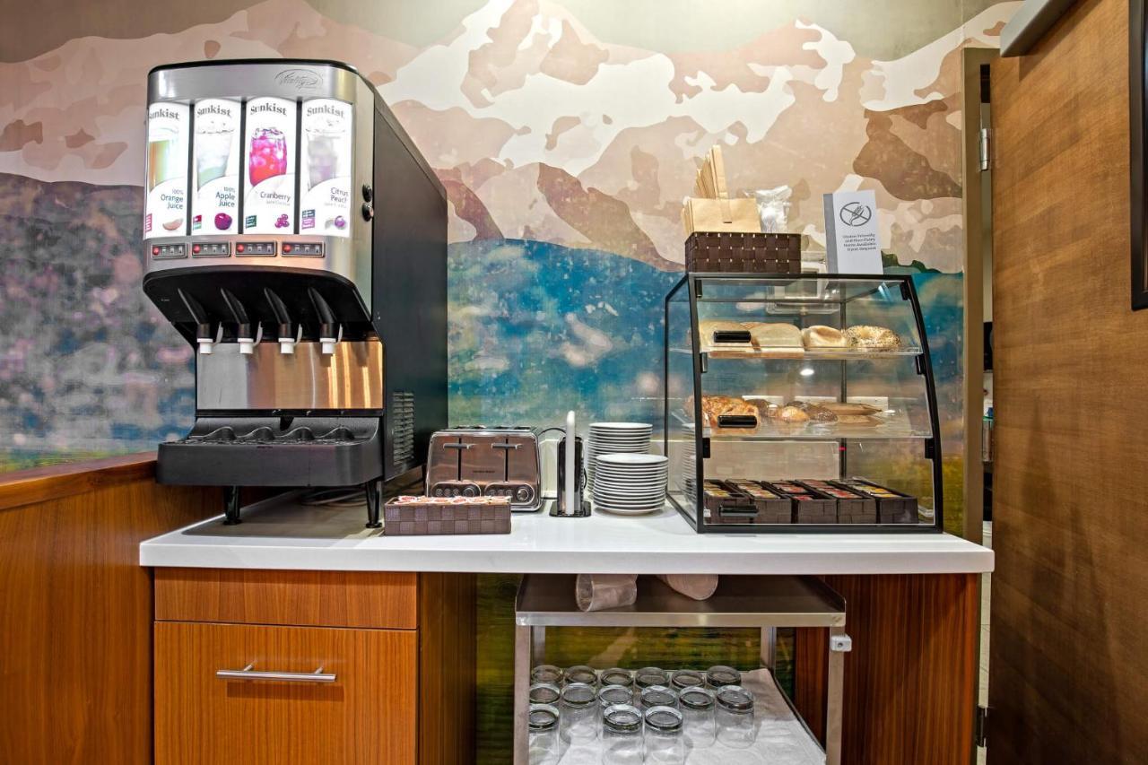 Mountain View Inn & Suites Sundre Экстерьер фото
