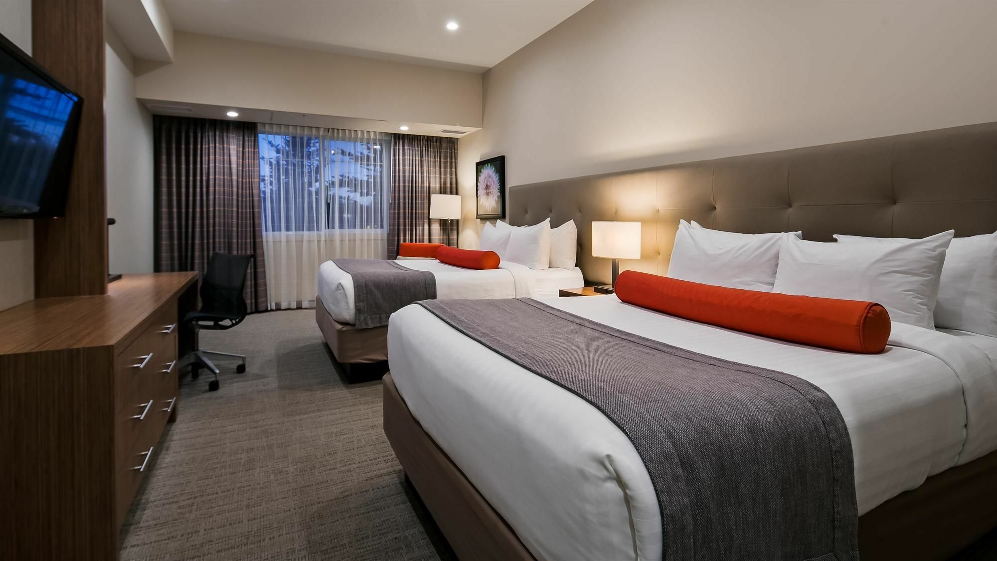 Mountain View Inn & Suites Sundre Экстерьер фото