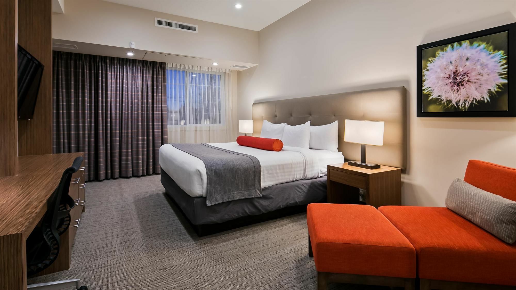 Mountain View Inn & Suites Sundre Экстерьер фото